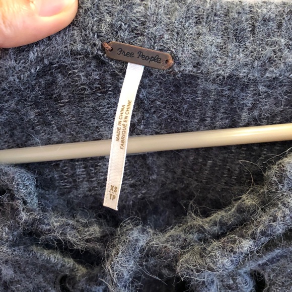 Free People Sweater - Picture 4 of 6